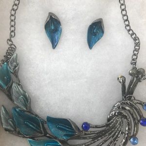 Beautiful necklace set